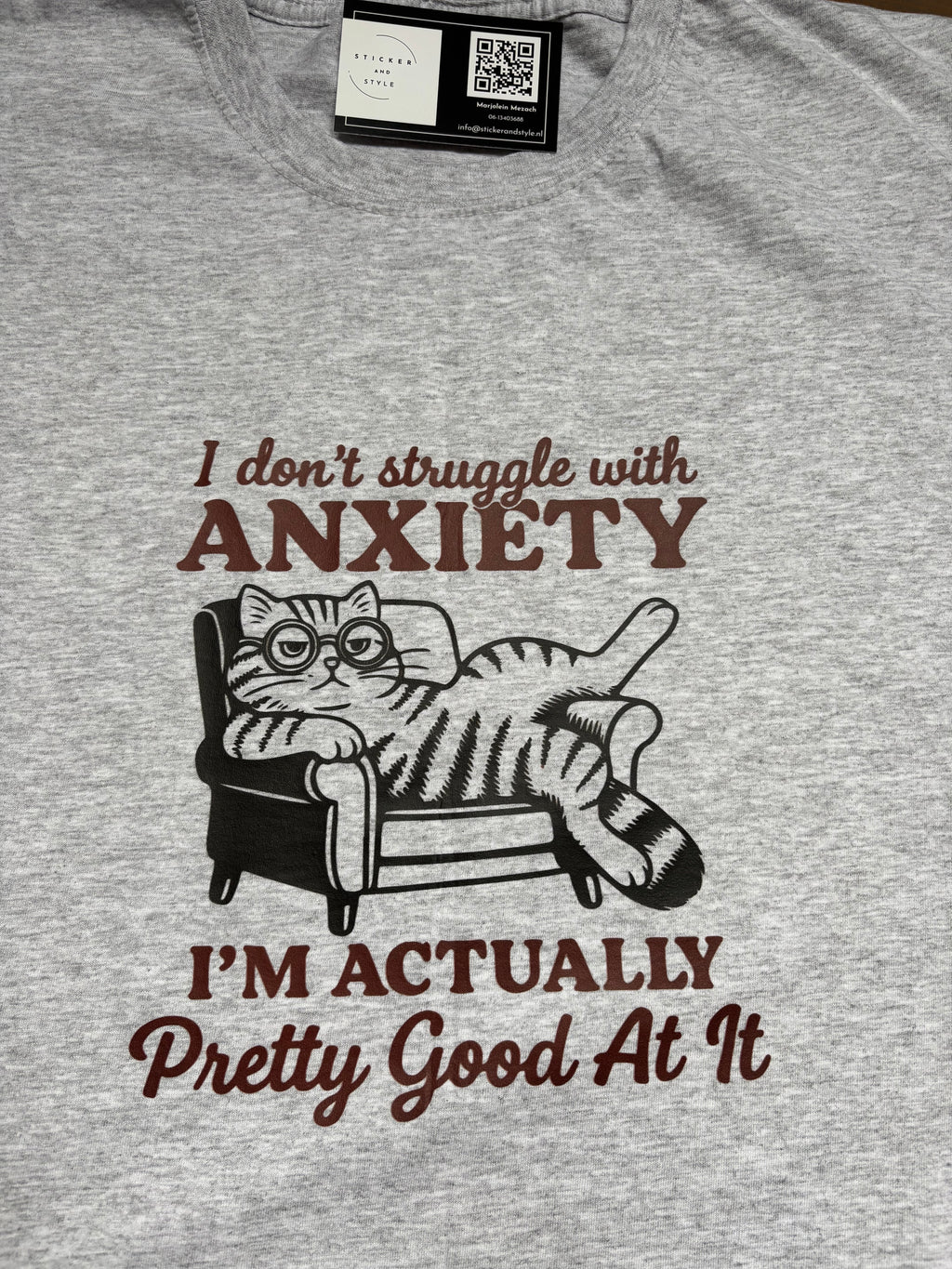 T-shirt met opdruk 'I don't struggle with'