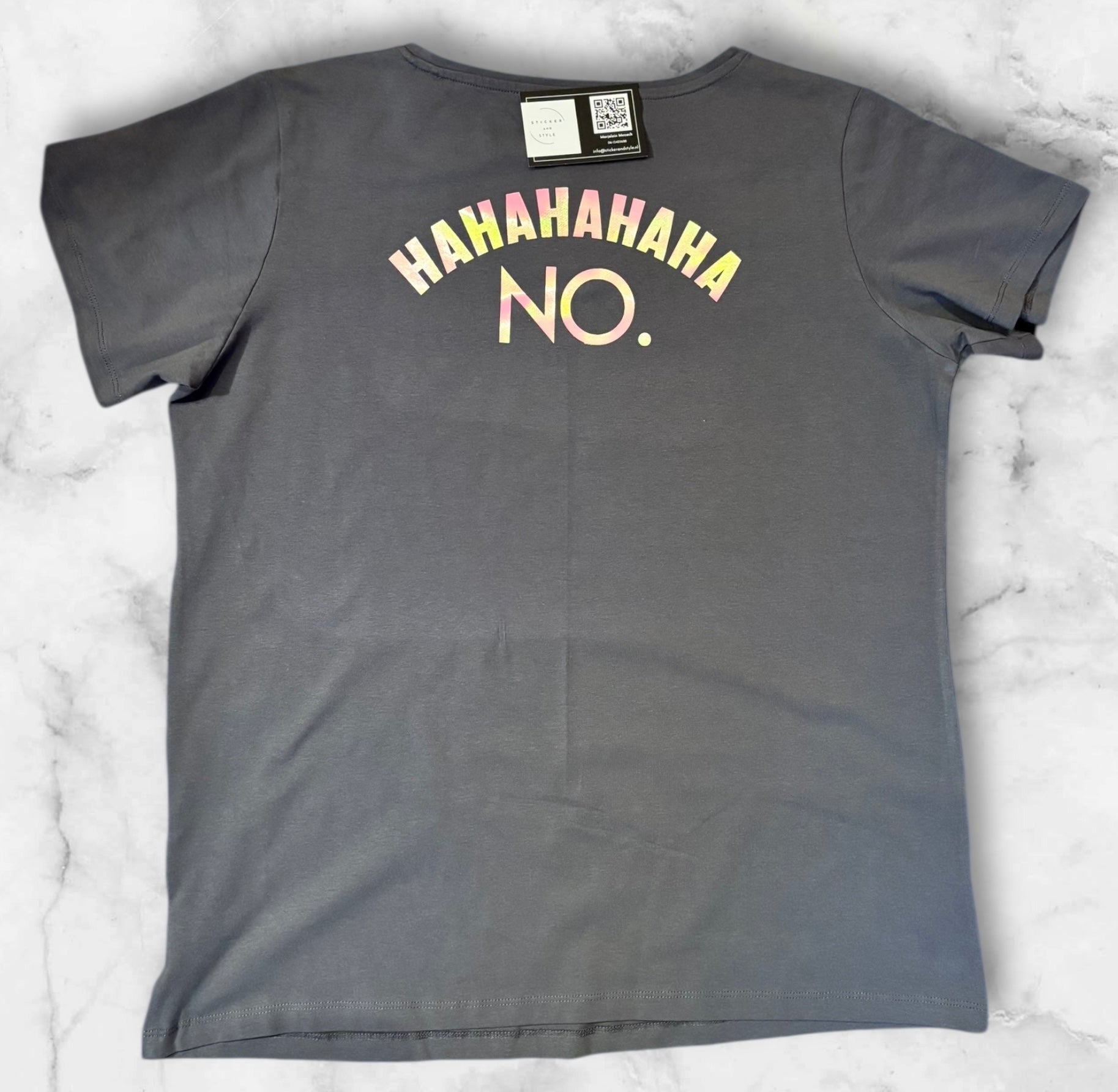 T-shirt met opdruk 'Hahaha NO.'