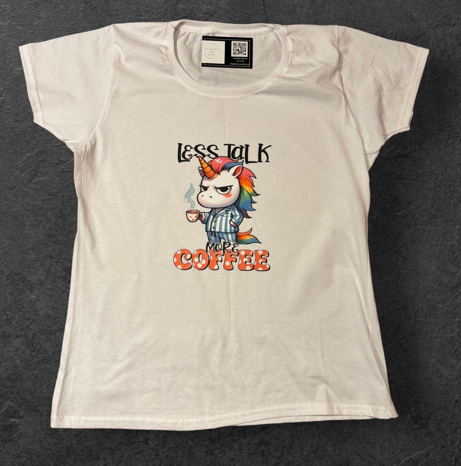 T-shirt met opdruk 'Less talk, more coffee'